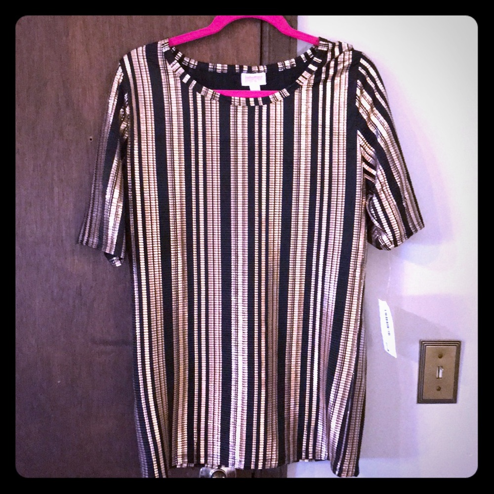 LuLaRoe Gigi- black and rose gold