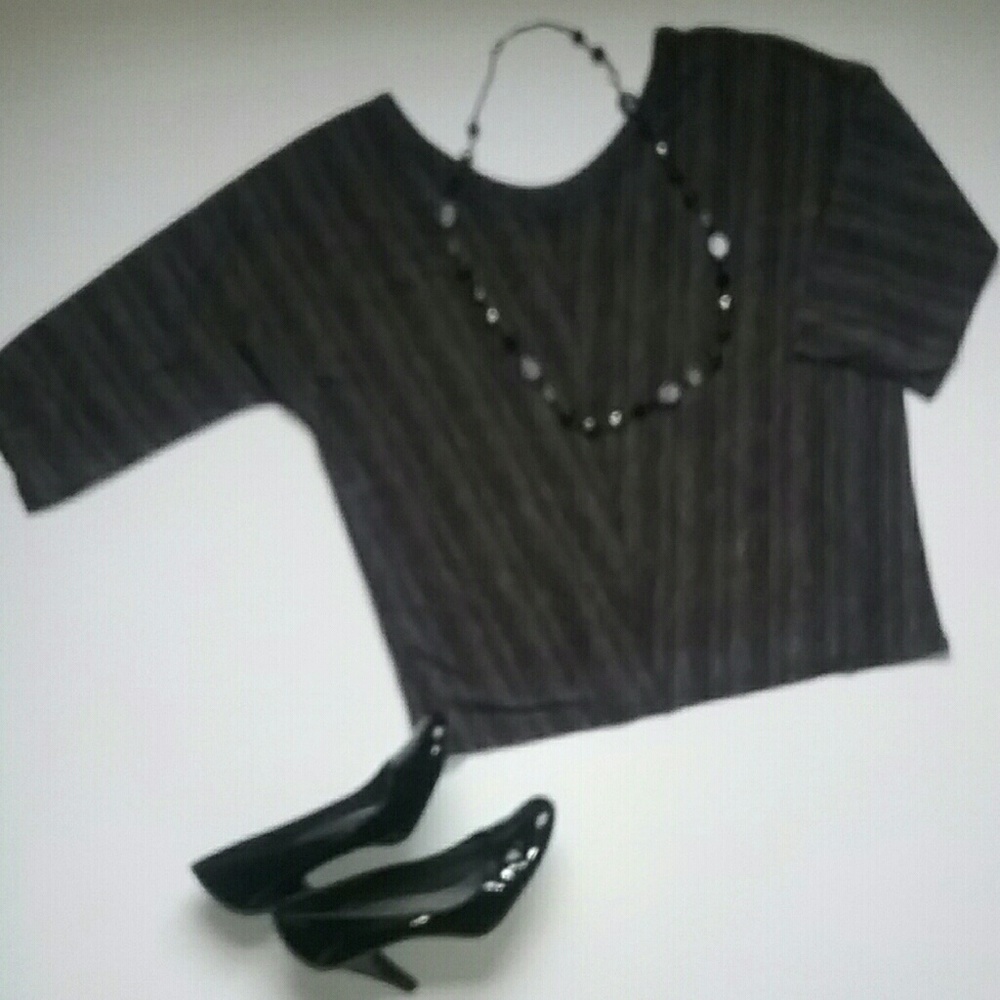 Ann Taylor Loft gray off shoulder tee