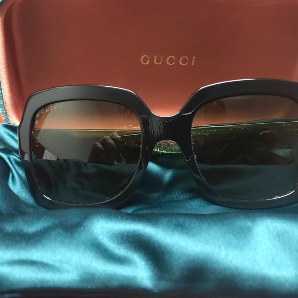 Gucci Sunglasses - Picture 2 of 6