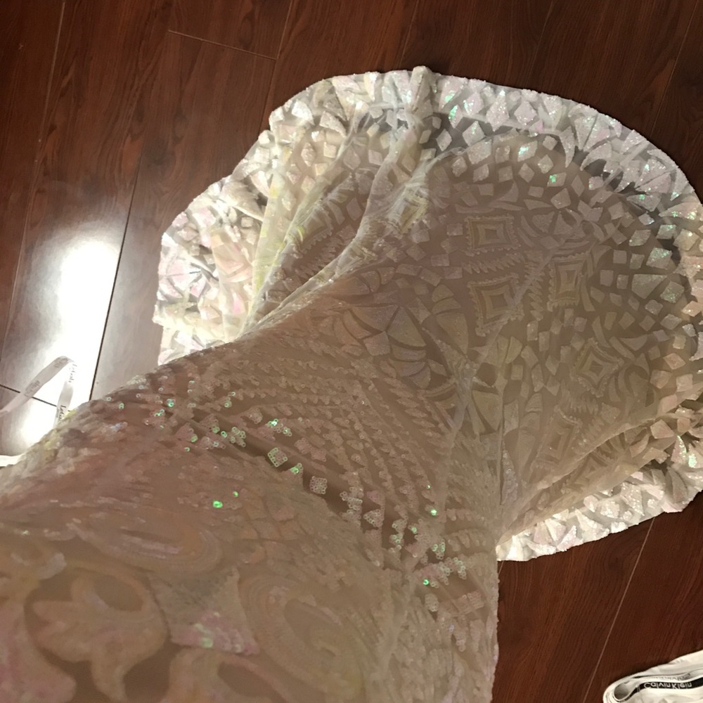 OPALDECENT PROM DRESS - Picture 2 of 2