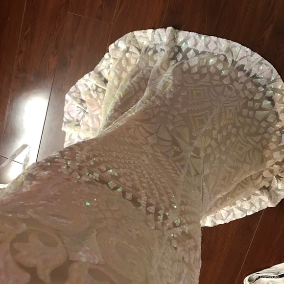 OPALDECENT PROM DRESS - Picture 2 of 2