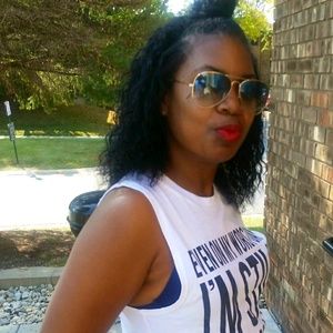 Meet your Posher, Tanya