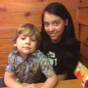 Meet your Posher, Nina