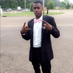 Meet your Posher, Quinton