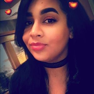 Meet your Posher, Joelli