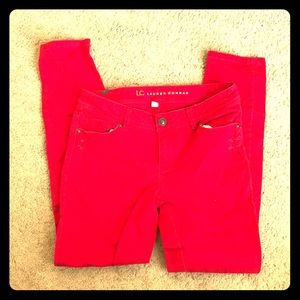 Red distress jeans
