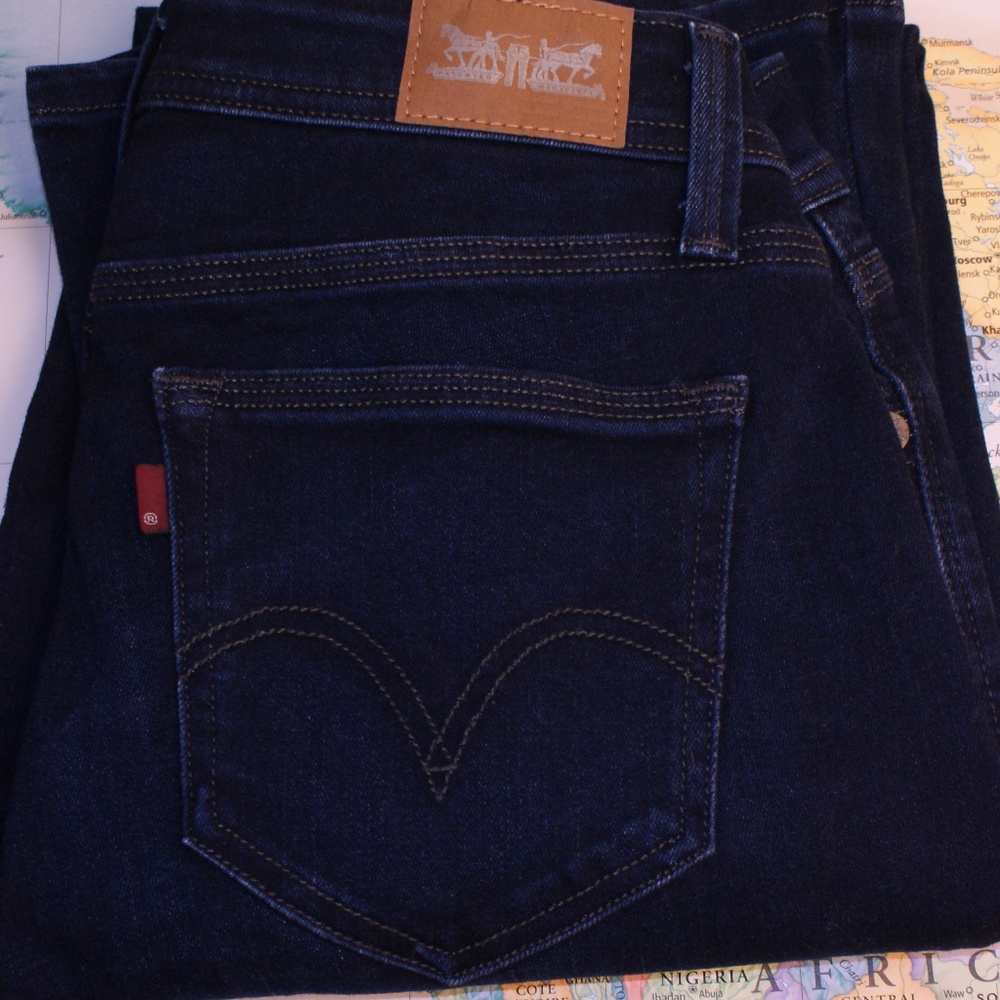 Levi's 529 Curvy Bootcut Women's jeans sz. 6
