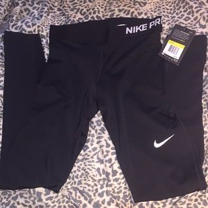 Brand new nike pro leggings