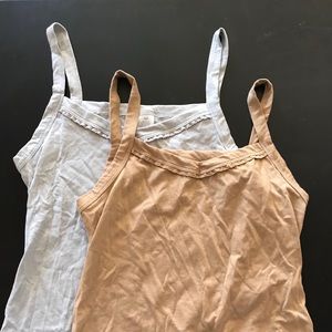 Never been used set of 2 tank tops