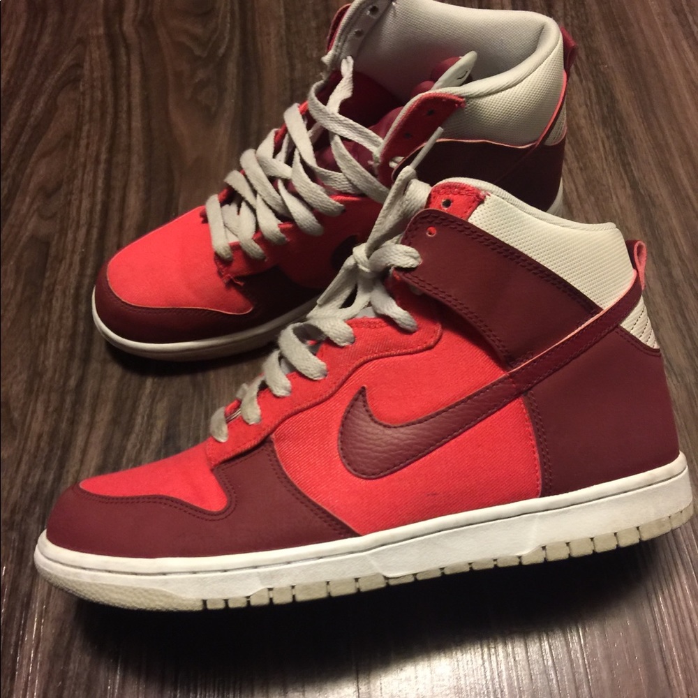 Nike Dunks Hi Tops Crimson / Red Men’s Sz 8.5
