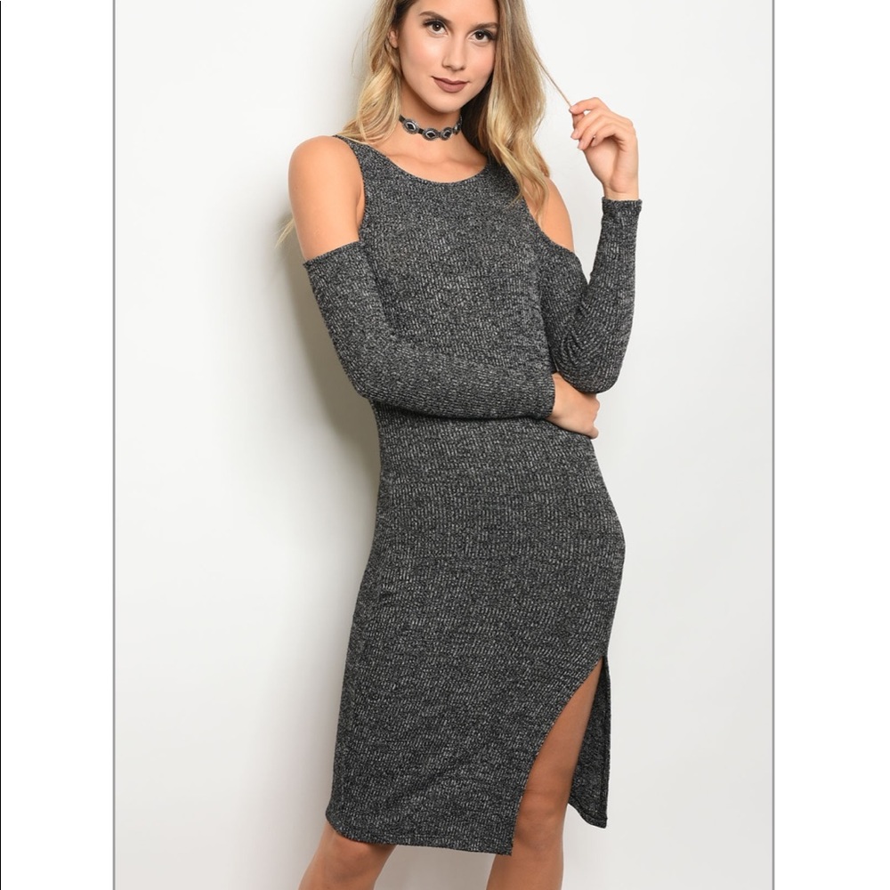 Gray / Black Cold Shoulder Knit Bodycon Dress