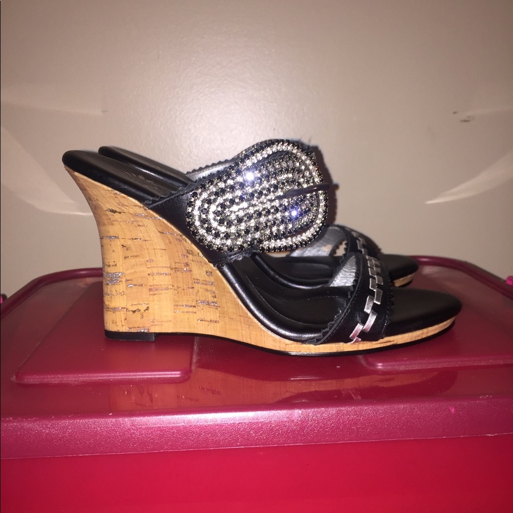 Yellow Box wedge worn once