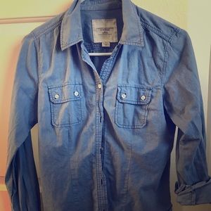 American Eagle denim shirt