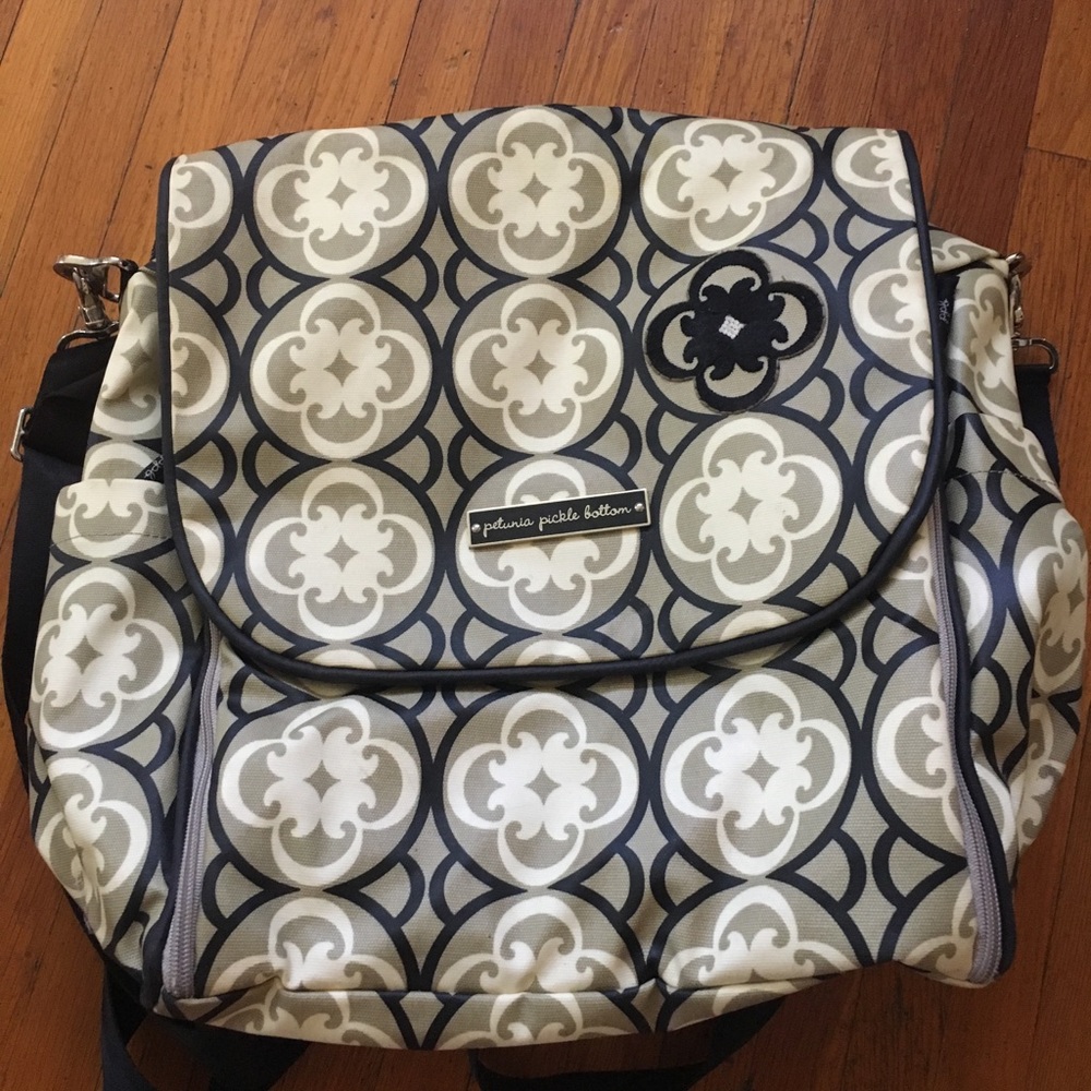 Nordstrom petunia pickle bottom