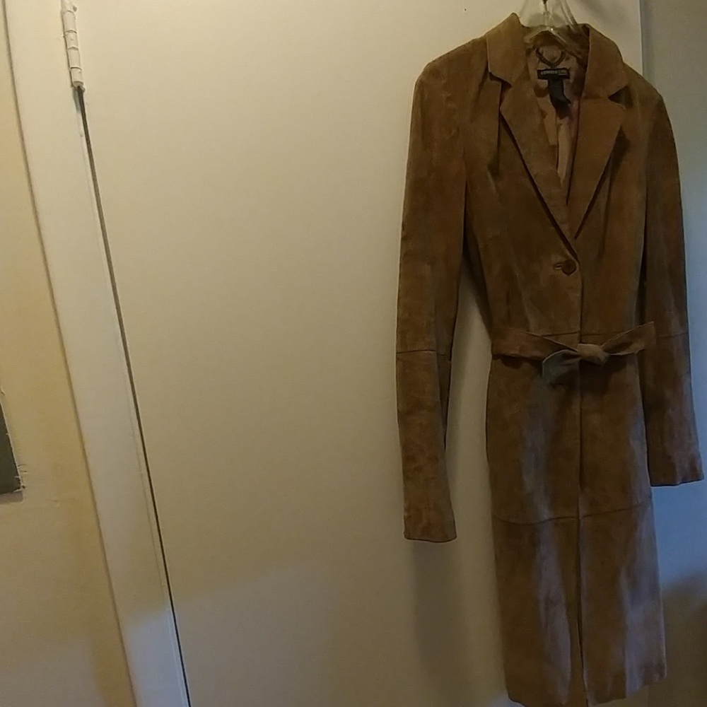 Trench coat - Picture 2 of 4