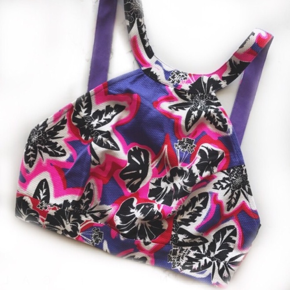 Nasty Gal Crop Top XS