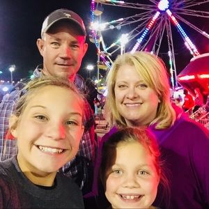 Meet your Posher, Regina