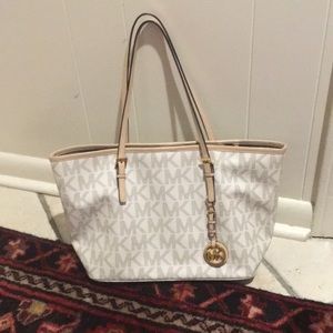 Michael Kors small jet set tote