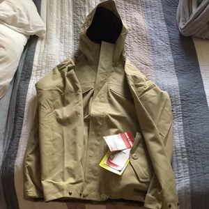 New Burton Ski/Snowboard Jacket