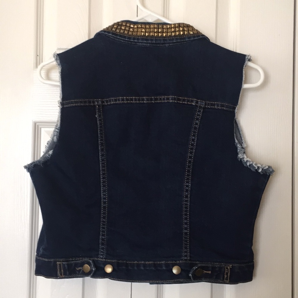 🔐HOLD🔐 for Kelly🔐GIRLS jean vest - Picture 2 of 7