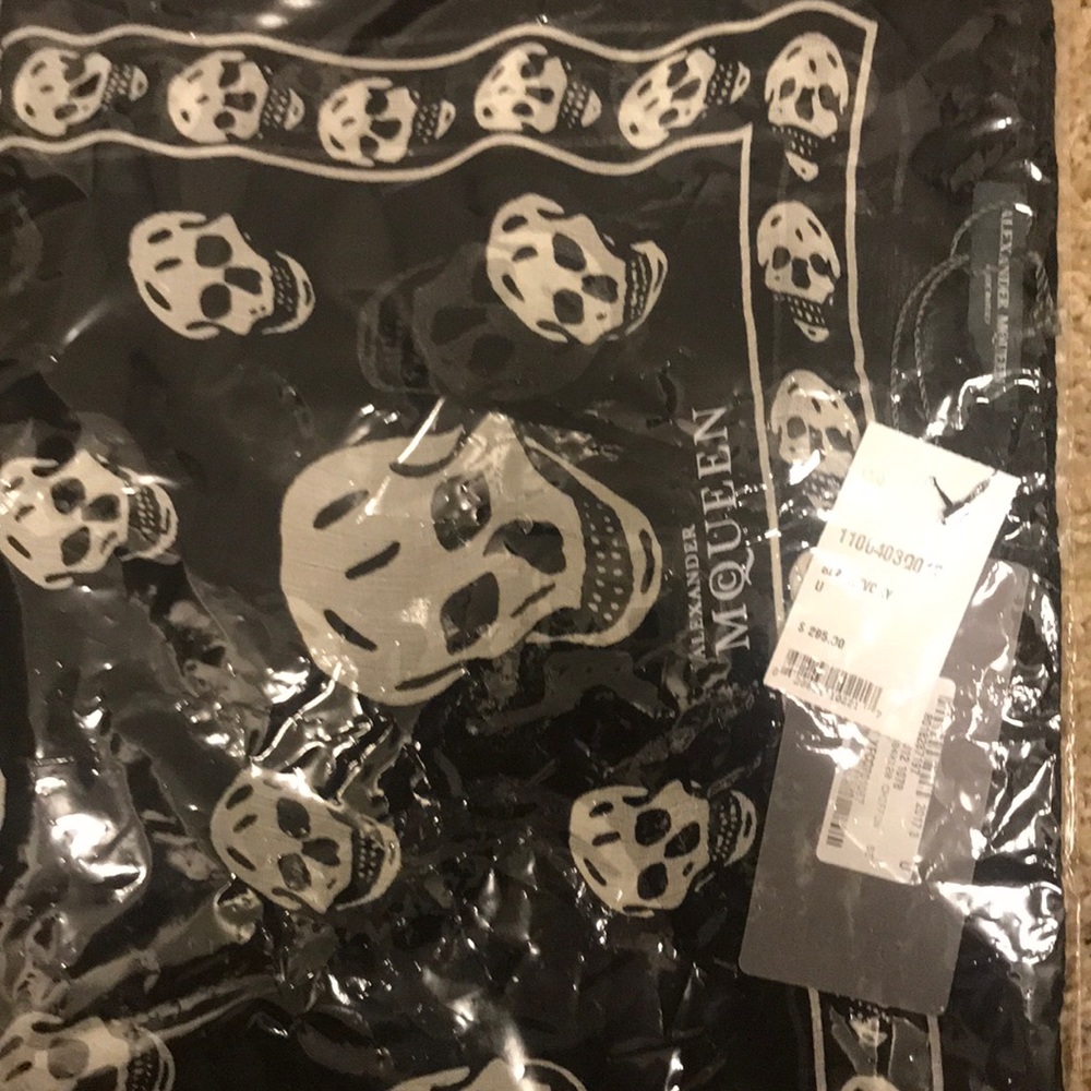 Alexander McQueen scarf