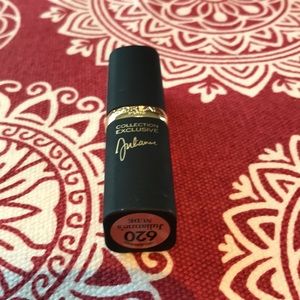 L’Oréal Colour Riche Collection Exclusive Lipstick