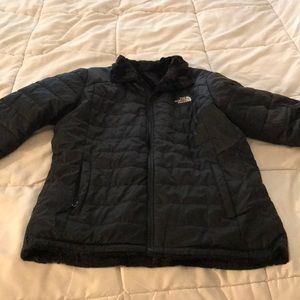 North face jacket medium !!!! Reversible size med!