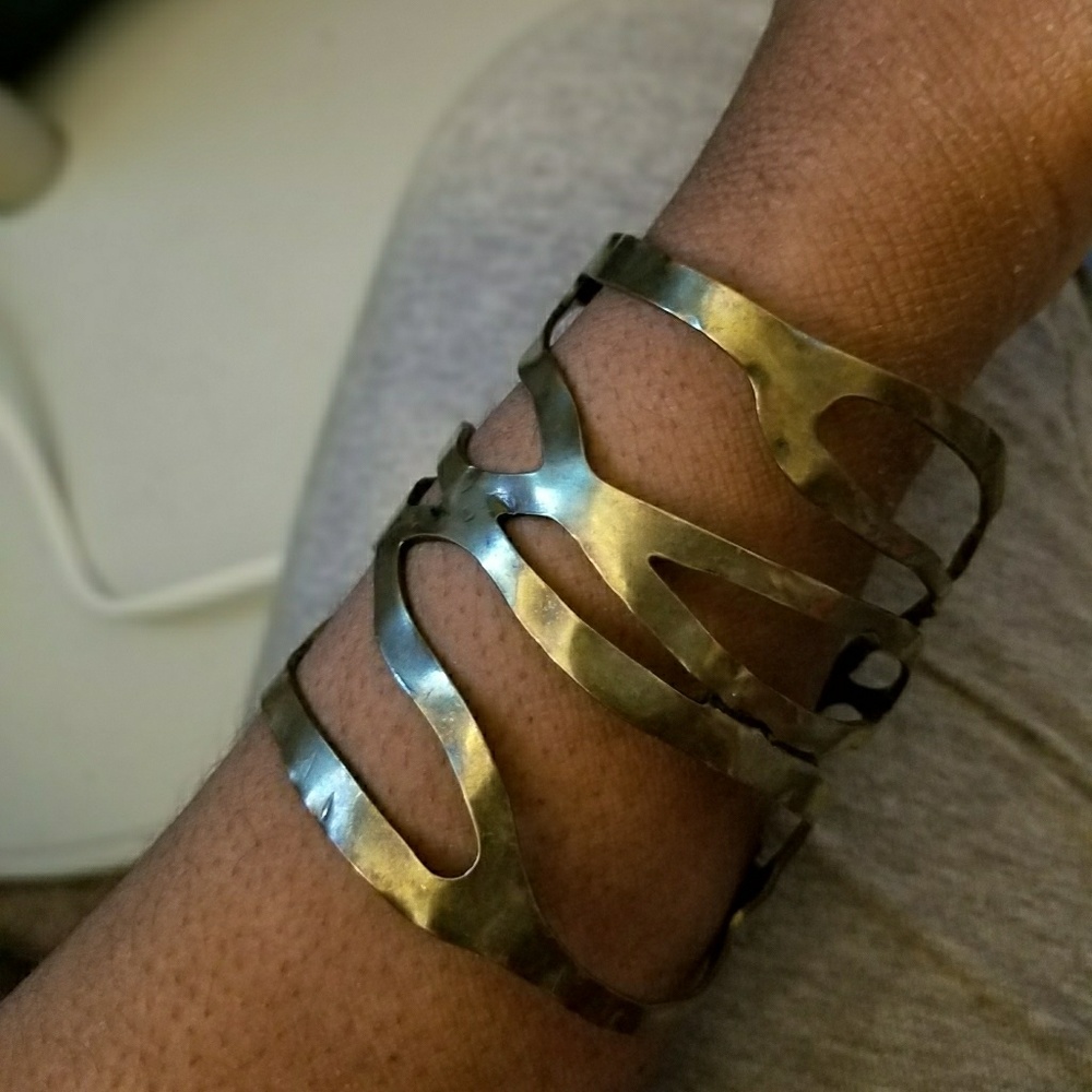 Cutout cuff bracelet