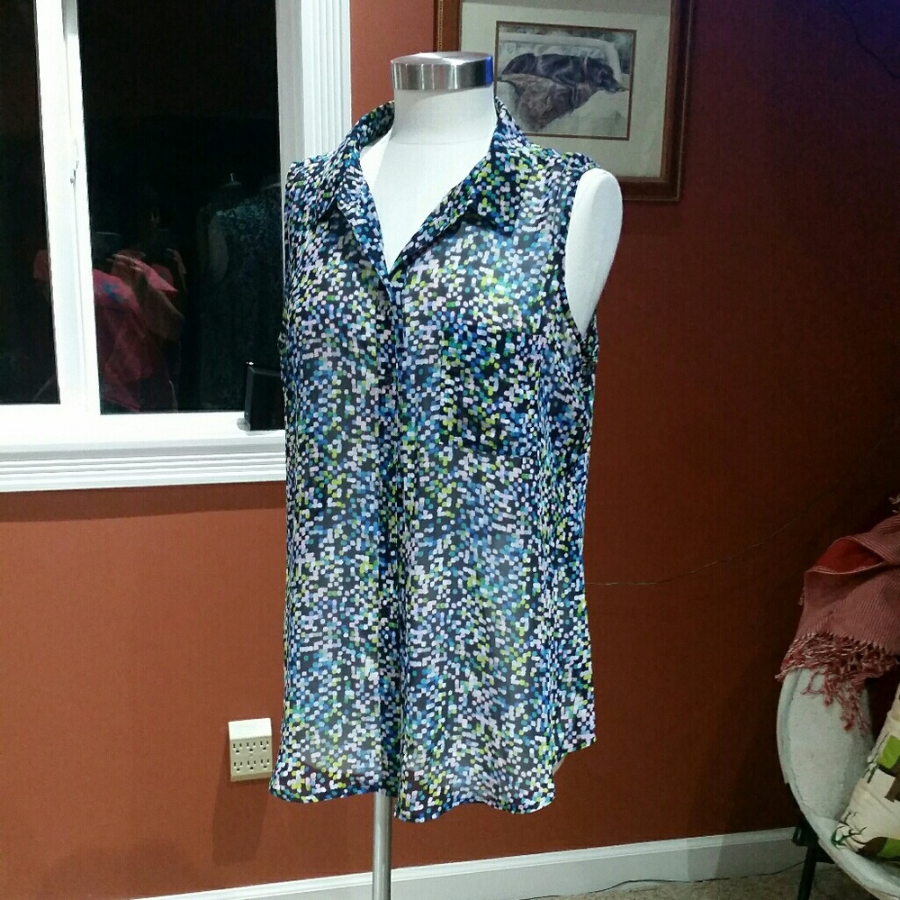 Liz Claiborne colored pattern blouse