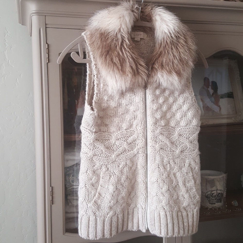 Loft knitted vest
