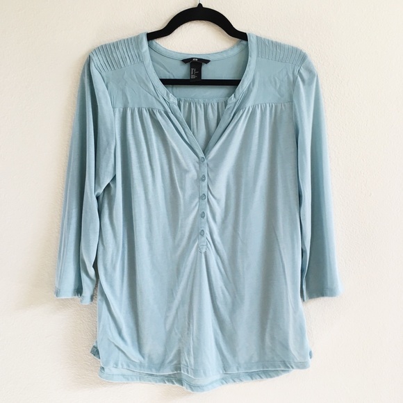 H&M Tops - aqua top H&M Tops - aqua top