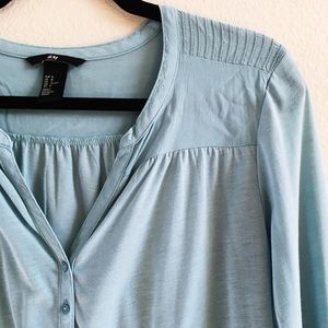 H&M Tops - aqua top H&M Tops - aqua top