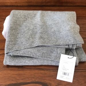 Theory gray cashmere scarf