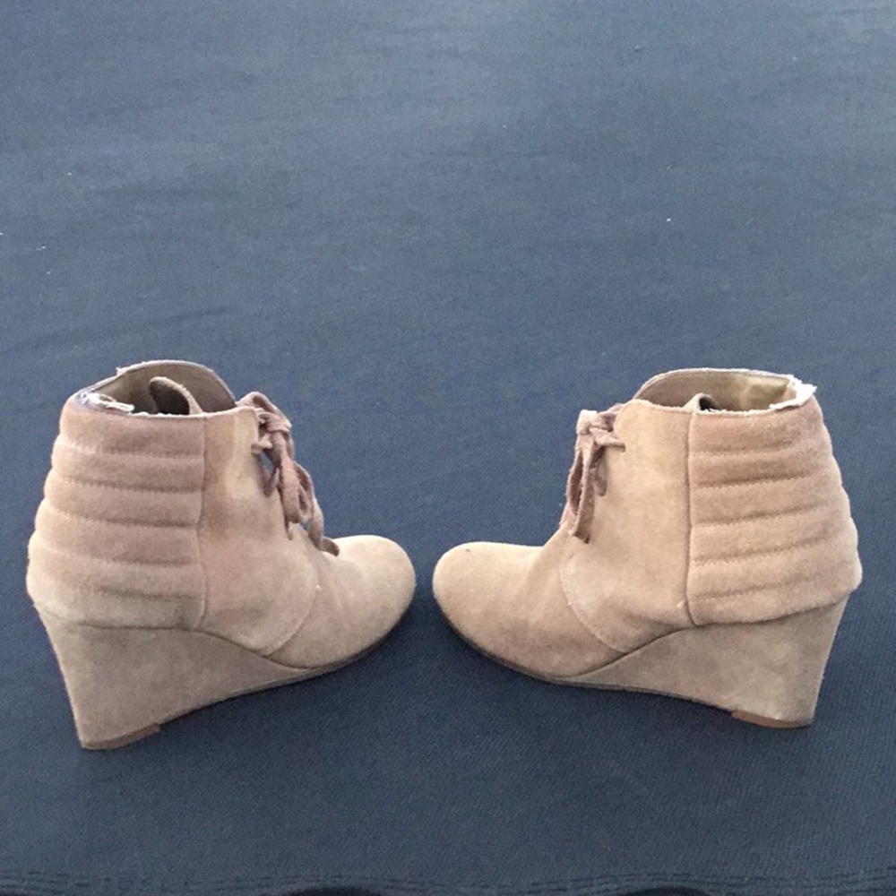 Dolce Vita Ankle Wedge Boots - Picture 3 of 8