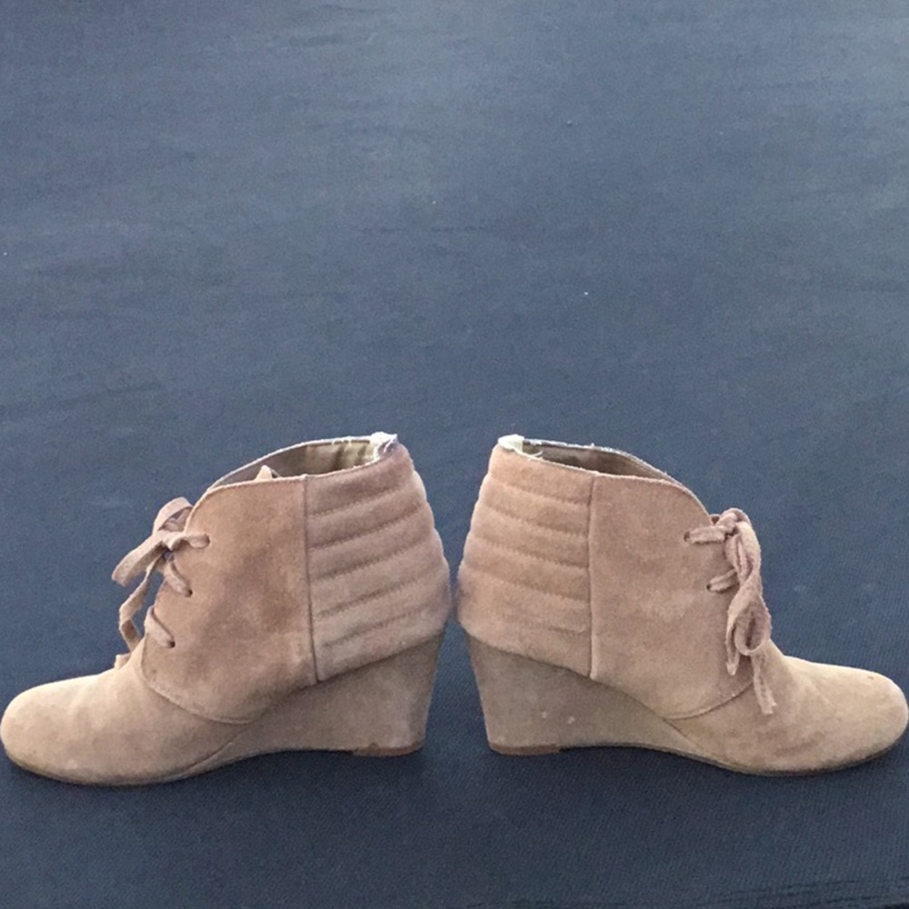Dolce Vita Ankle Wedge Boots - Picture 8 of 8