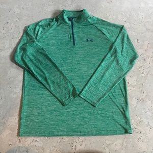 Large Under Armour Heat Gear Pull Over