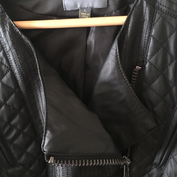 Woman jacket - Picture 3 of 3