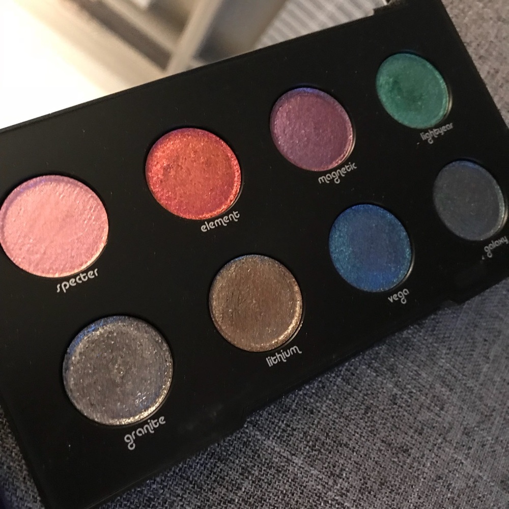 Moondust palette