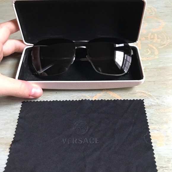 versace eyeglass replacement temples