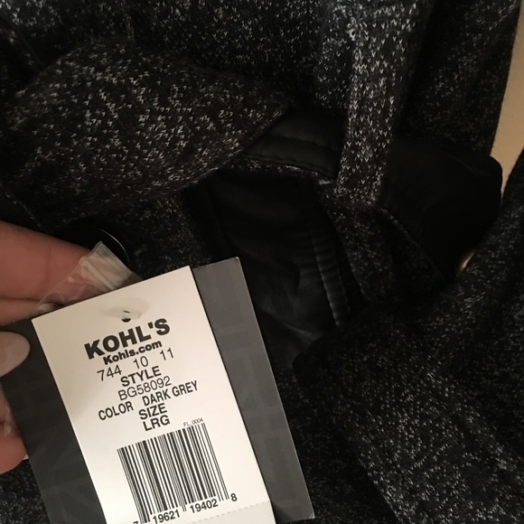 Woman jacket - Picture 4 of 5