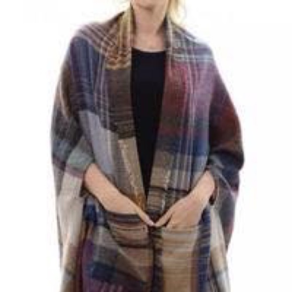 Plaid poncho with armholes and pockets