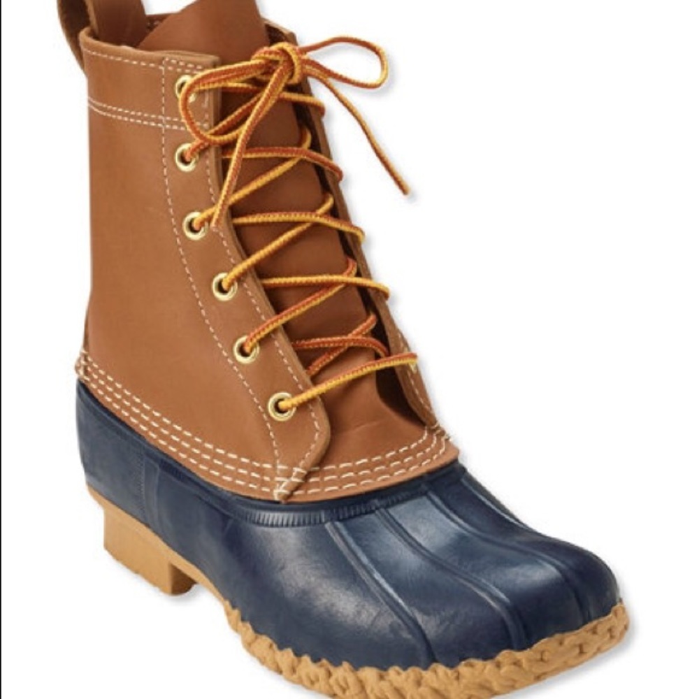 LL BEAN DUCK BOOTS💙