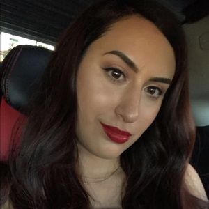 Meet your Posher, Erika