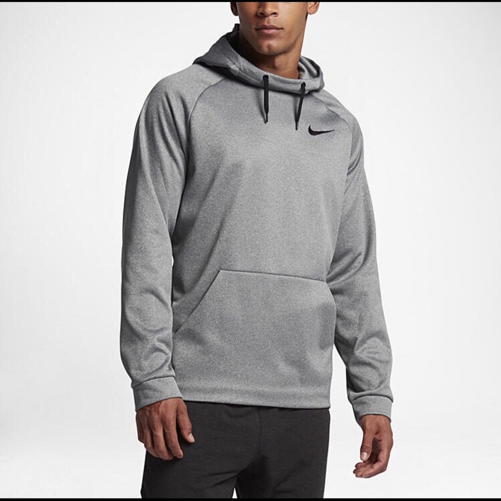 NWT Nike thermal training hoodie men’s small