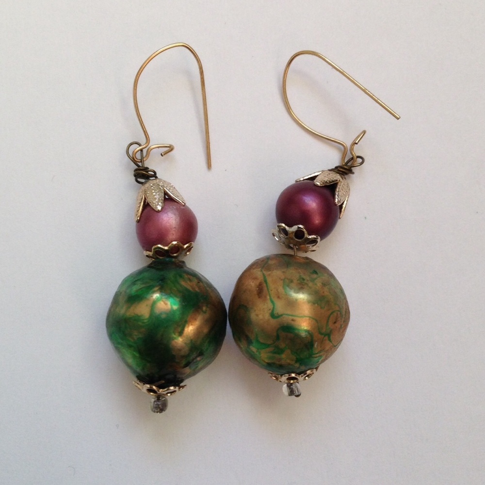 🎄Hollow Aluminum Holiday "Ornament" Earrings