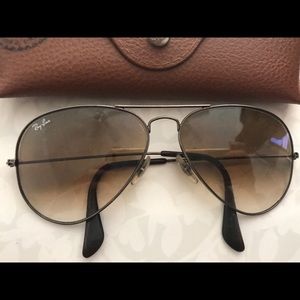 Ray ban large aviator sunglasses 🕶