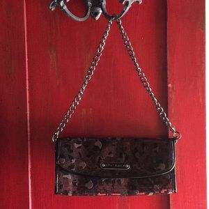 Sequent clutch or purse