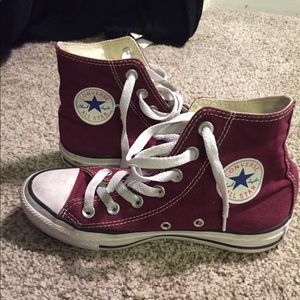 Maroon high top converse