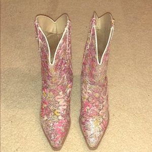 Gorgeous sparkling girls boots!  Size 12.