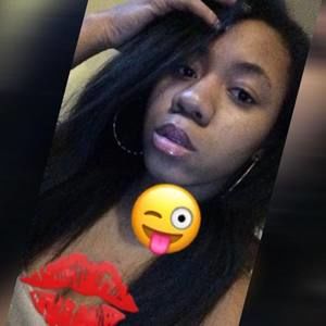 Meet your Posher, Laysia